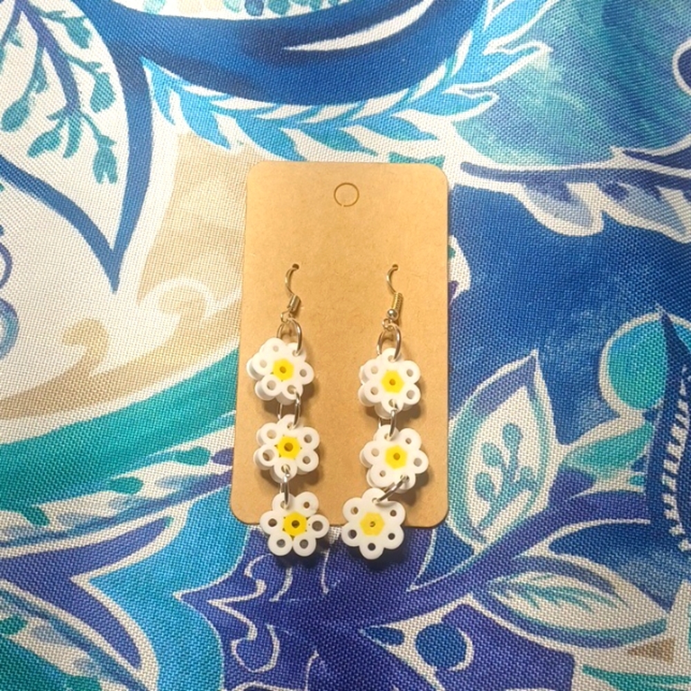Viviana's handmade white,yellow flower earrings
